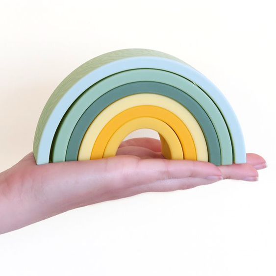 A Little Lovely Company Stapelspiel - Regenbogen - Salbei