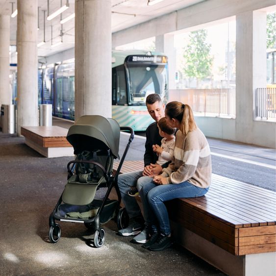 ABC Design Buggy & Sportwagen City Life bis 22 kg belastbar mit wendbarer Sitzeinheit, Teleskopschiebr, Liegeposition & Einkaufskorb für 10 kg - Avocado