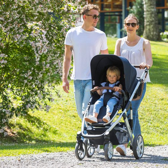 ABC Design Kombi-Kinderwagen Salsa 4 - inkl. Babywanne & Sportsitz - Shadow