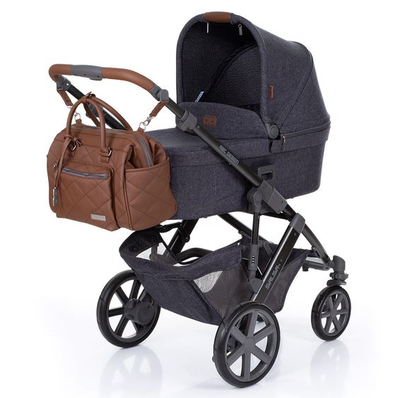 ABC Design Wickeltasche Style - inkl. Wickelauflage, Flaschenwärmer und Utensilientasche - Brown