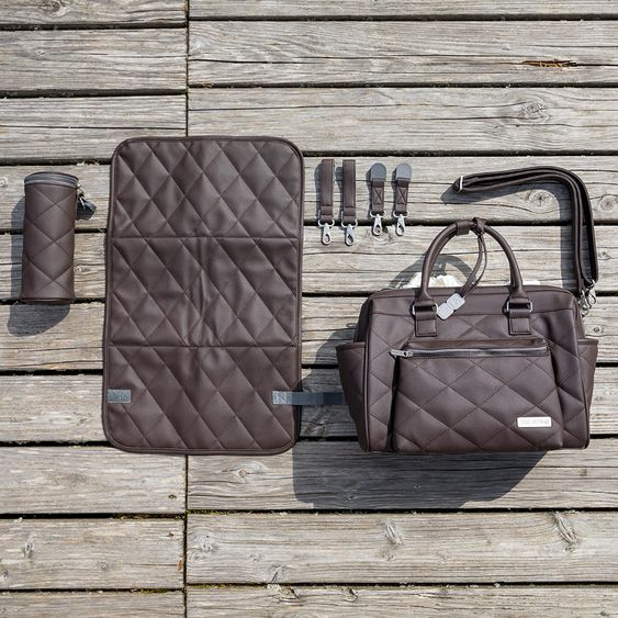ABC Design Wickeltasche Style - inkl. Wickelauflage, Flaschenwärmer und Utensilientasche - Dark Brown