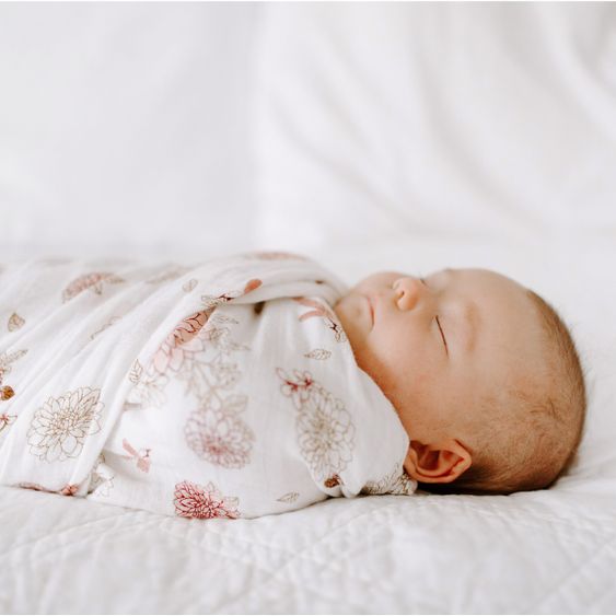 aden + anais Mullwindel / Mulltuch / Pucktuch - 3er Pack Classic Musy 70 x 70 cm - Dahlias - Weiß Rosa
