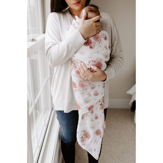 aden + anais Mullwindel / Mulltuch / Pucktuch - Classic Swaddles - 4er Pack - 120 x 120 cm - Dahlias - Weiß Rosa