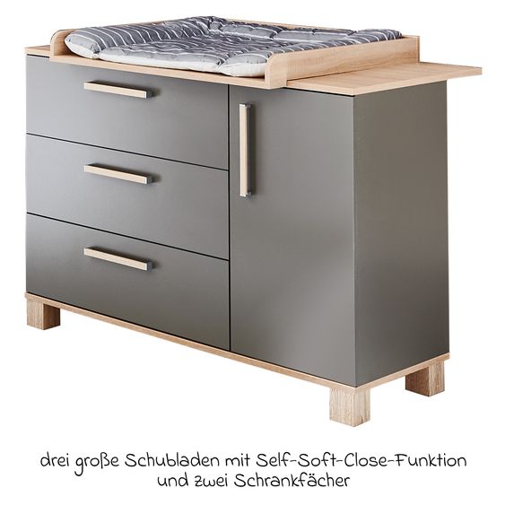 Arthur Berndt 3-tlg Kinderzimmer-Set Cloe mit 3-türigem Schrank, Bett, Wickelkommode mit Wickelaufsatz - Lava Matt / Eiche Sägerau