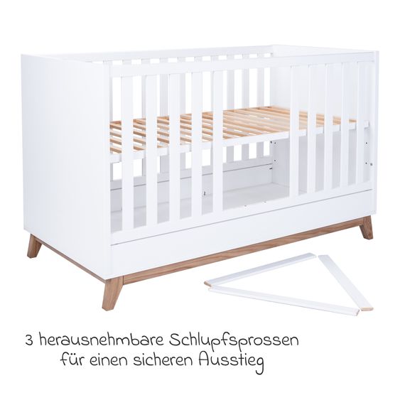 Arthur Berndt 3-tlg Kinderzimmer-Set Lina mit 4-türigem Schrank, Bett, Wickelkommode mit Wickelaufsatz - Kreideweiß / Walnuss-Optik