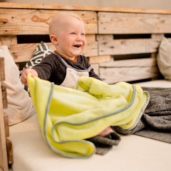 Fehn 2-tlg. Set Kuscheldecke + Greifling Vulkan 75 x 100 cm - Happy Dino