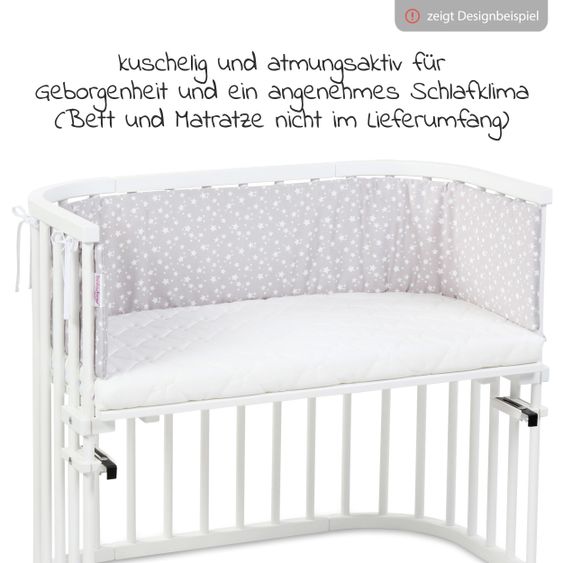 Babybay 5-tlg.- Beistellbett-Set Boxspring mit Matratze Classic Fresh, Nestchen Sterne Weiß Perlgrau, Spannbetttuch Deluxe Weiß & Verschlussgitter - Weiß