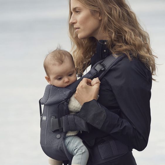 BabyBjörn Babytrage One Air Mesh Neue Version - Anthrazitgrau