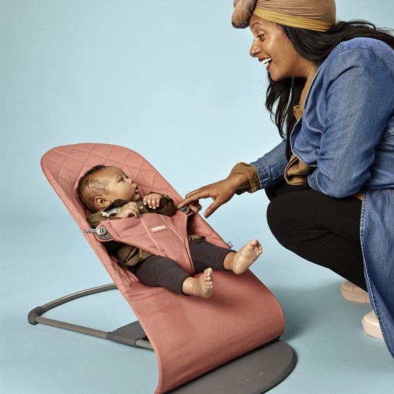 BabyBjörn Babywippe Bliss Cotton Be You - Terrakotta Pink