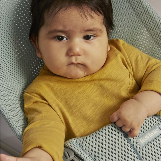 BabyBjörn Babywippe Bliss Mesh Baby Power - Frostgrün