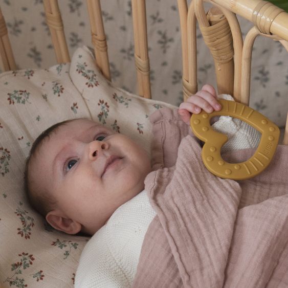 Bibs Beißring - Baby Bitie - Heart - Mustard