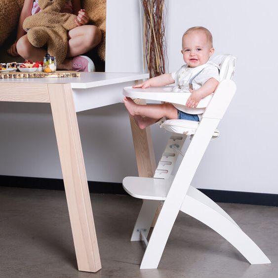 Childhome Evosit Newborn-Set - mitwachsender Hochstuhl mit abnehmbarem Essbrett + Neugeborenenaufsatz - White