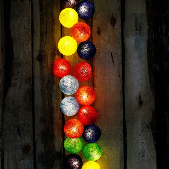 Cotton Ball Lights 20 luci di cotone a forma di palla - arcobaleno