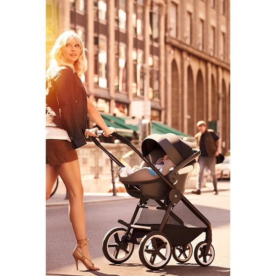 Cybex Babyschale Aton M - Graphite Black