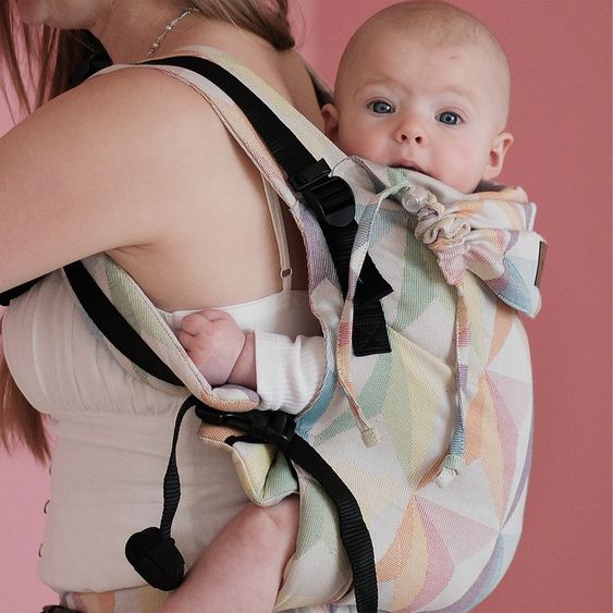 Didymos Babytrage DidyFix Fullbuckle ab Geburt - 3,5 kg - 20 kg - Anhock-Spreiz-Haltung, Bauch-, Rücken- und Hüfttrageweise, 100 % kbA-Baumwolle - Pastell gemustert - Zephyr