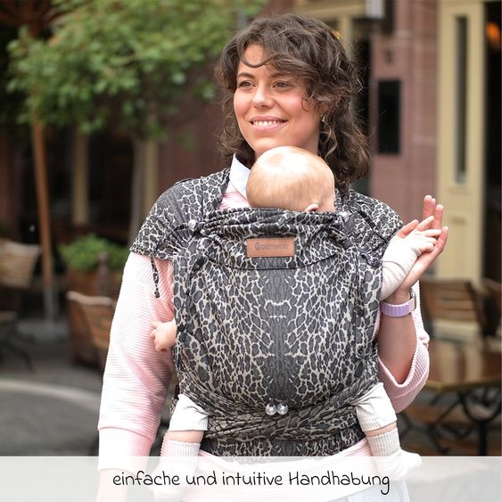 Didymos Babytrage DidyKlick 4u Halfbuckle ab Geburt - 3,5 kg - 20 kg - Anhock-Spreiz-Haltung, Bauch-, Rücken- und Hüfttrageweise, 100 % kbA-Baumwolle - Animal Print - Leo