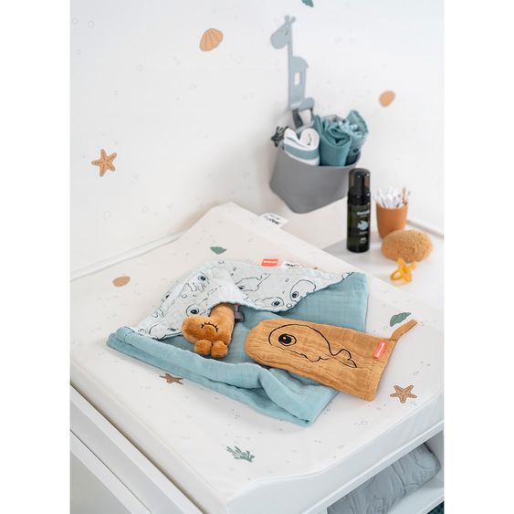 Done by Deer Folien-Wickelmulde 2-Keil - Easy Wipe - Sea Friends - Beige