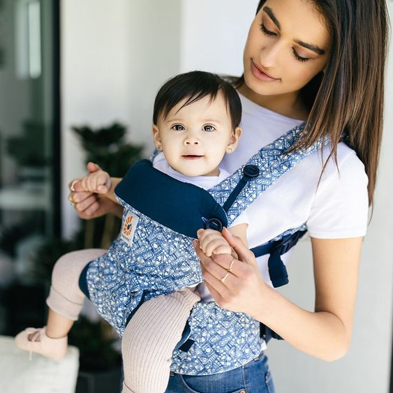 Ergobaby Babytrage 360 für 4 Tragepositionen mit Lordosestütze - Batik Indigo