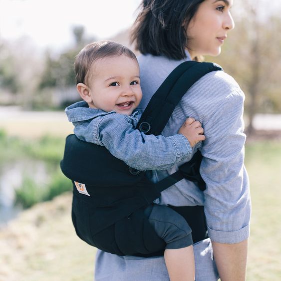 Ergobaby Marsupio 360 con copertina invernale 2 in 1 - Nero puro