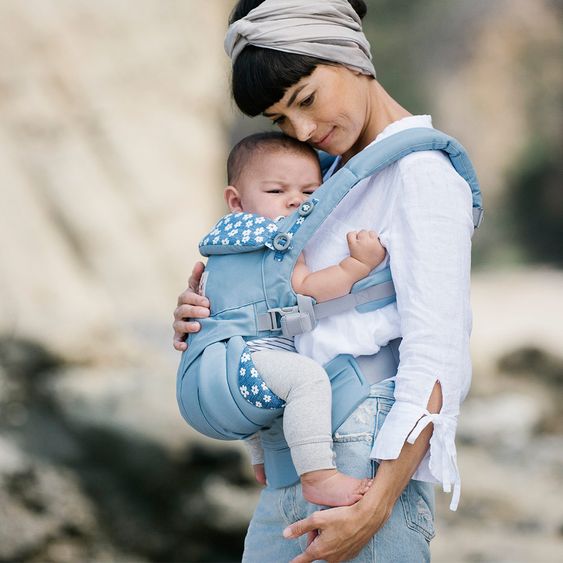 Ergobaby Babytrage 360° Omni für 4 Tragepositionen - Blue Daisies
