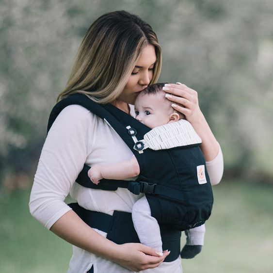 Ergobaby Babytrage Adapt mit Lordosestütze - Downtown