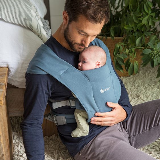 Ergobaby Babytrage Embrace für Neugeborene - Oxford Blue