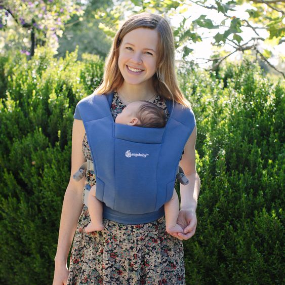 Ergobaby Babytrage Embrace für Neugeborene - Soft Navy