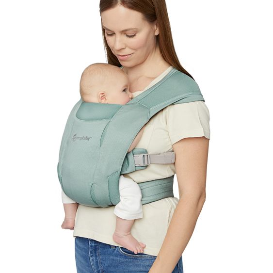 Ergobaby Babytrage Embrace Soft Air Mesh für Neugeborene - Sage