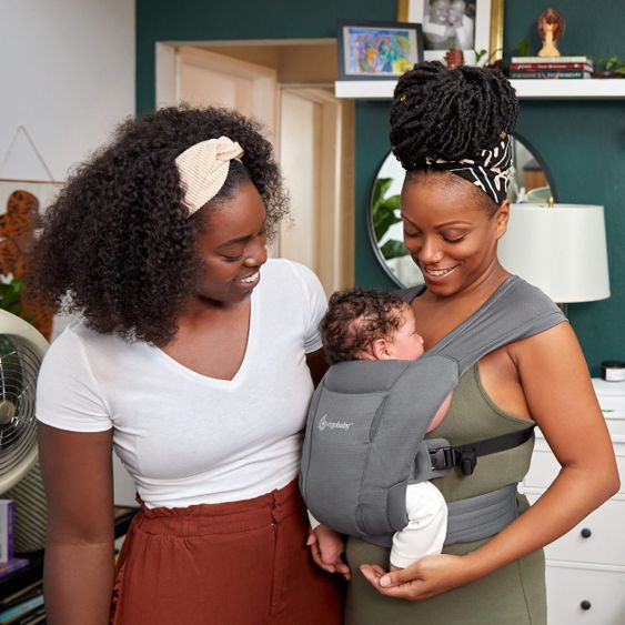 Ergobaby Babytrage Embrace Soft Air Mesh für Neugeborene - Washed Black