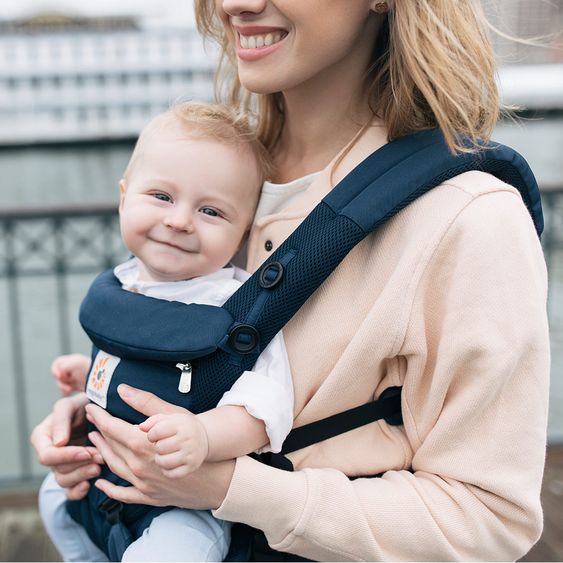Ergobaby Babytrage Omni 360 Cool Air Mesh für 4 Tragepositionen - Midnight Blue