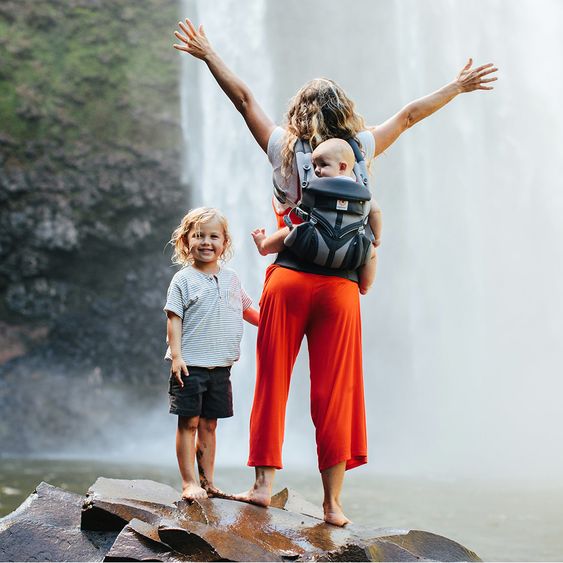 Ergobaby Babytrage Omni 360 Cool Air Mesh für 4 Tragepositionen mit Lordosestütze - Carbon Grey