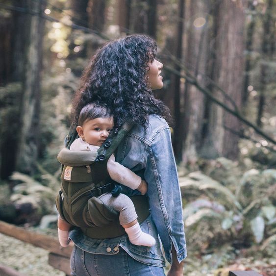 Ergobaby Babytrage Omni 360 Cool Air Mesh für 4 Tragepositionen mit Lordosestütze - Khaki Green