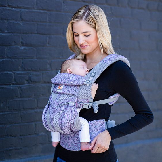 Ergobaby Babytrage Omni 360 Cool Air Mesh mit 4 Tragepositionen mit Lordosestütze - Pink Digi Camo