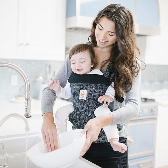 Ergobaby Babytrage Omni 360 für 4 Tragepositionen mit Lordosestütze - Herringbone