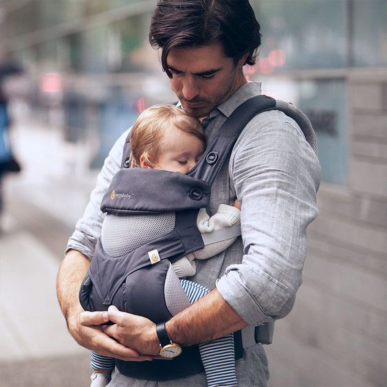Ergobaby Babytrage-Set 360 Cool Air Mesh für 4 Tragepositionen inkl. Neugeboreneneinsatz Cool Air Snug Grey - Carbon Grey