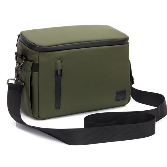 Fillikid Kinderwagen-Organizer Larvik mit viel Stauraum inkl. Wickelauflage, Flaschenhalter, Umhängegurt & Befestigungshaken - Grün