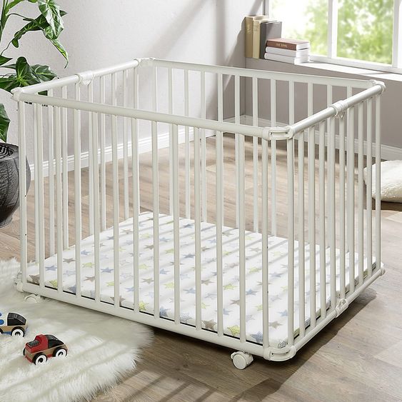 Geuther Playpen Lucilee Plus foldable, 3-fold height adjustable with 4 wheels 76.2 x 97.4 cm - Star - White