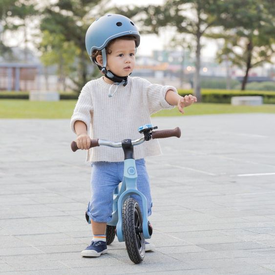 GLOBBER Draisienne GO Bike Elite Air avec Roues Pneumatiques à partir de 3 Ans jusqu’à 6 Ans supportant jusqu’à 25 kg avec Poignée de Transport Intégrée - Pastel Bleu