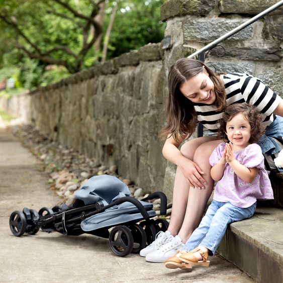 Graco Buggy & Sportwagen EZLite nur 6,6 kg leicht mit Liegeposition inkl. Regenschutz - Midnight