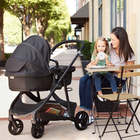 Graco Kombi-Kinderwagen & Buggy Transform bis 22 kg belastbar - mit zur Babywanne umbaubarer Sitzeinheit, Liegeposition inkl. Regenverdeck & Fußdecke - Slate