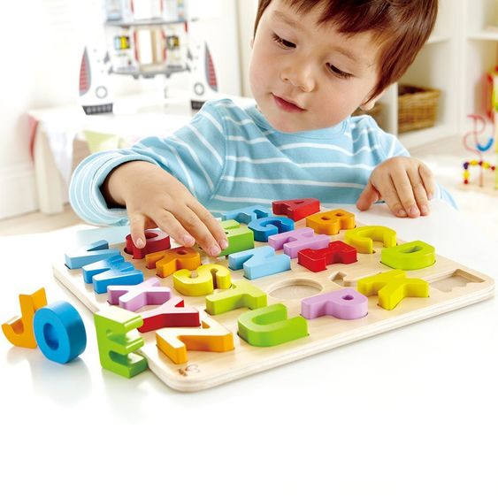 Hape Buchstaben-Puzzle aus Holz