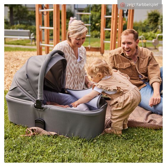 Hauck 3in1 Kinderwagen-Set Move N Care Trio Set - inkl. i-Size Babyschale Tulip & XXL Zubehörset - Black