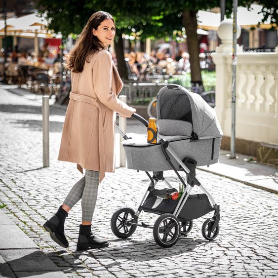 Hauck 4in1 Kinderwagen-Set Vision X Trio Set - inkl. i-Size Babyschale & Isofix Base & XXL Zubehörset - Melange Grey