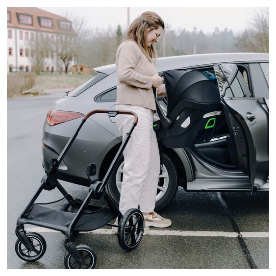 Hauck 4in1 Kinderwagen-Set Walk N Care Air Trio Set inkl. i-Size Babyschale & Isofix Base & XXL Zubehörset - Dark Olive