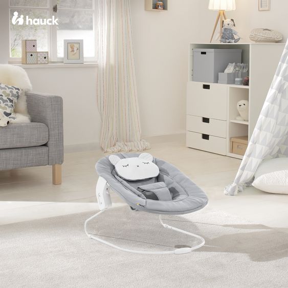 Hauck Alpha Plus Grey 4-tlg. Newborn Set Pastell Bear - Hochstuhl + Neugeborenenaufsatz & Wippe + Sitzkissen Nordic Grey