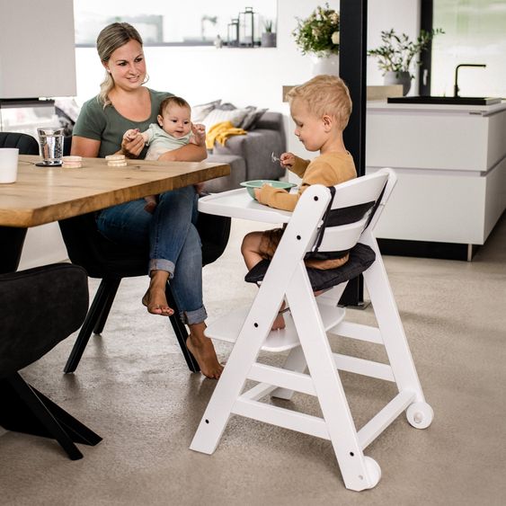 Hauck Beta Plus 5-pcs Newborn Set - Highchair + Newborn Insert & Rocker Eco + Seat Cushion + Tray - White