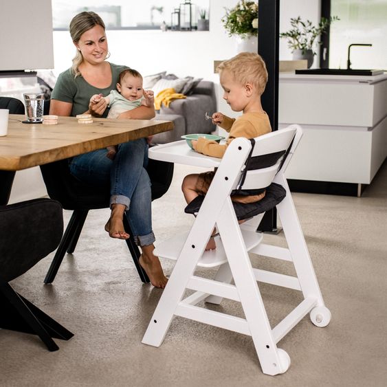 Hauck Set per neonati Beta Plus White 5 pezzi Eco - seggiolone + sdraietta 2in1, tavola da pranzo, cuscino di seduta - Grigio chiaro
