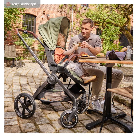 Hauck Buggy Comfort N Care inkl. Beindecke, Sitzauflage & Babyschalenadapter - Black