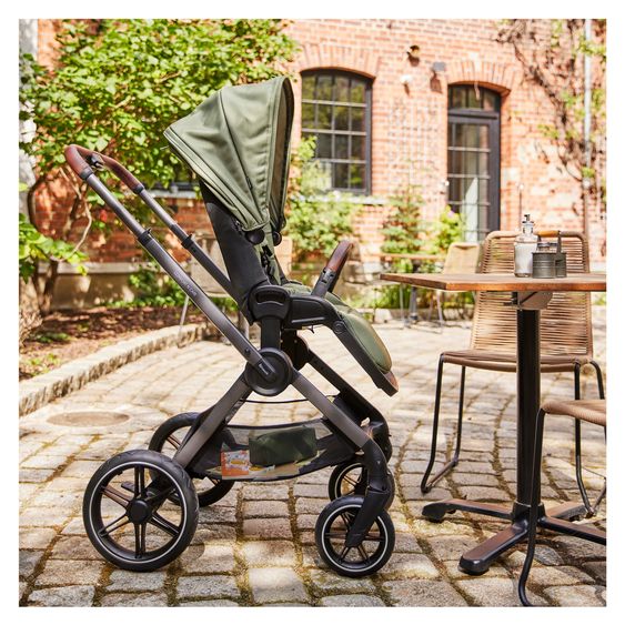 Hauck Buggy Comfort N Care inkl. Beindecke, Sitzauflage & Babyschalenadapter - Olive