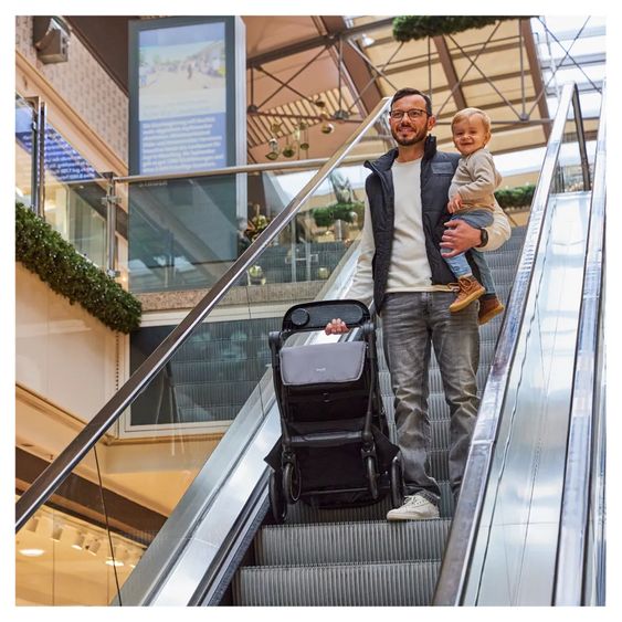 Hauck Passeggino Leggero Shop N Care incl. Comfort Coprisedile - Grigio